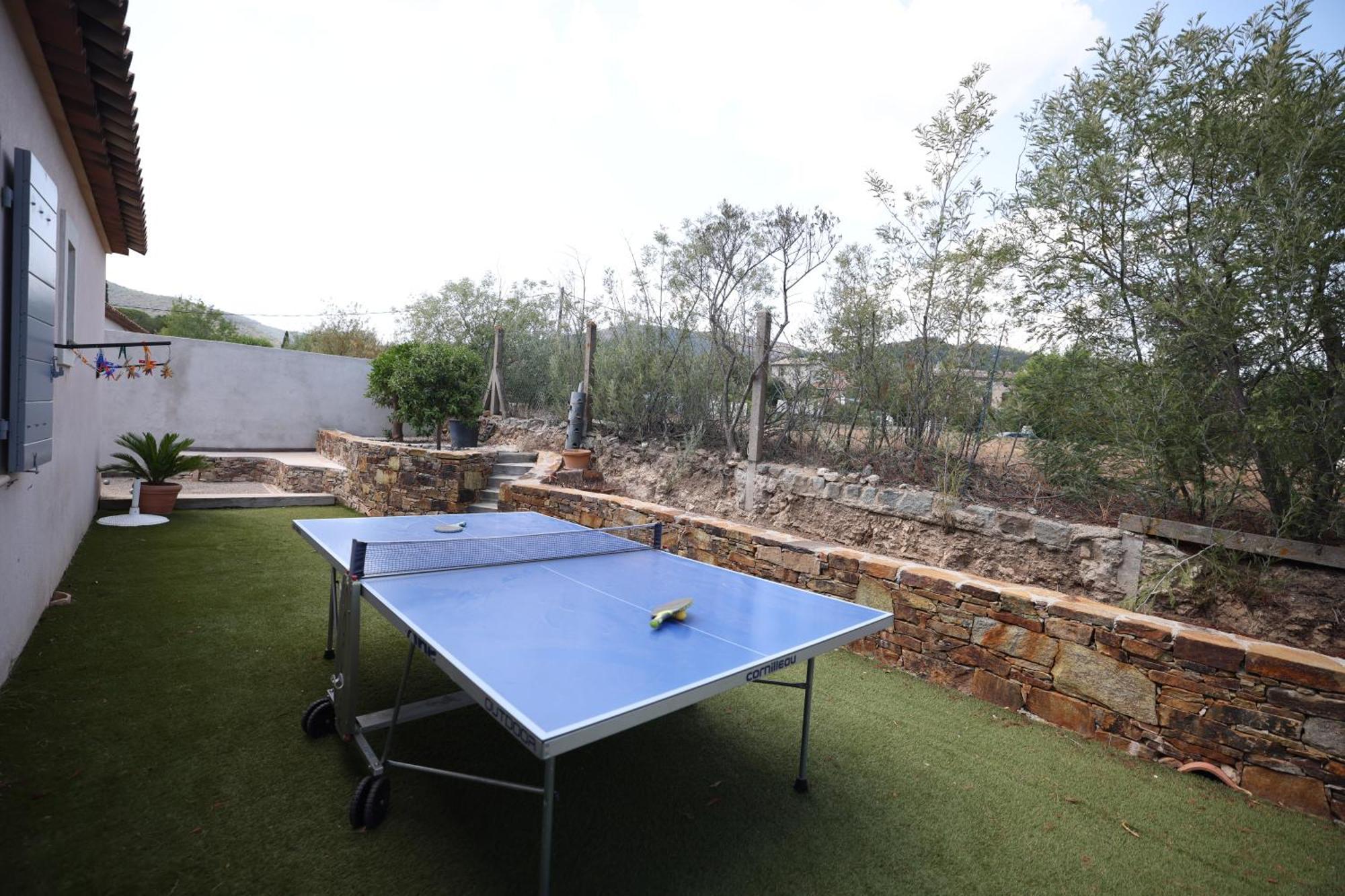 Villa Superbe Climatisee, Piscine, Jardin, Parking